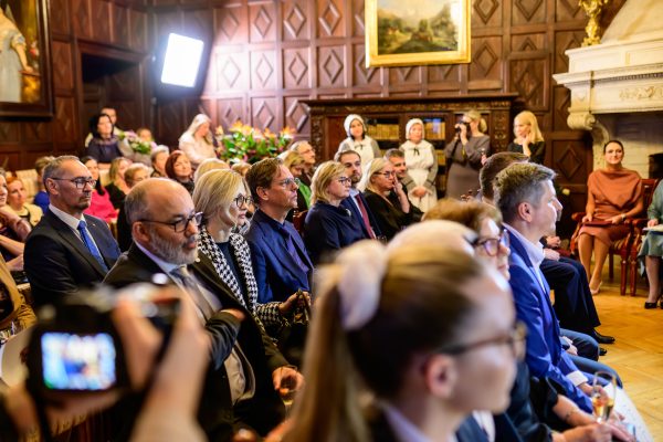 Na slávnostnom večere v Humenskom kaštieli nechýbal ani VÚSCH