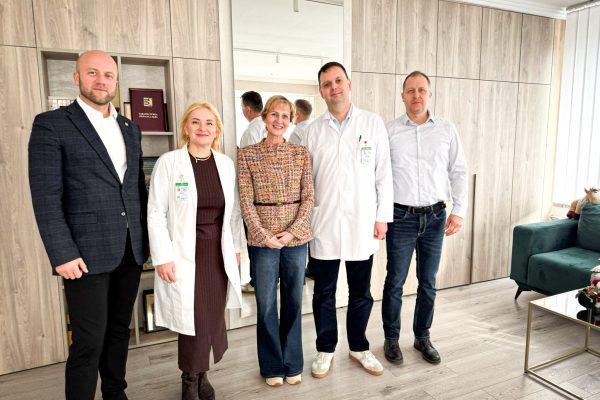 Cezhraničná spolupráca medzi VÚSCH a kardioústavom v Užhorode