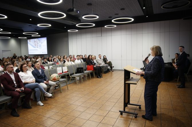 1. celoslovenská konferencia sestier otvorila diskusiu o ECMO starostlivosti z pohľadu praxe