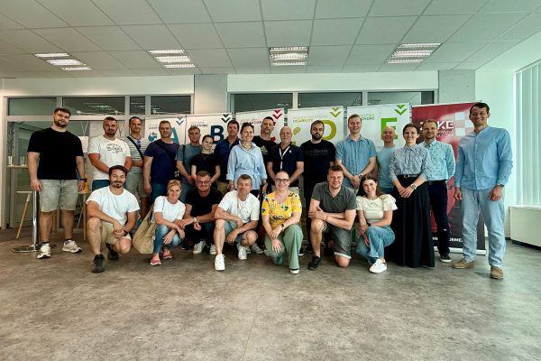 Nový vzdelávací projekt VÚSCH a ZSKE prepája teóriu s praxou v EKG diagnostike